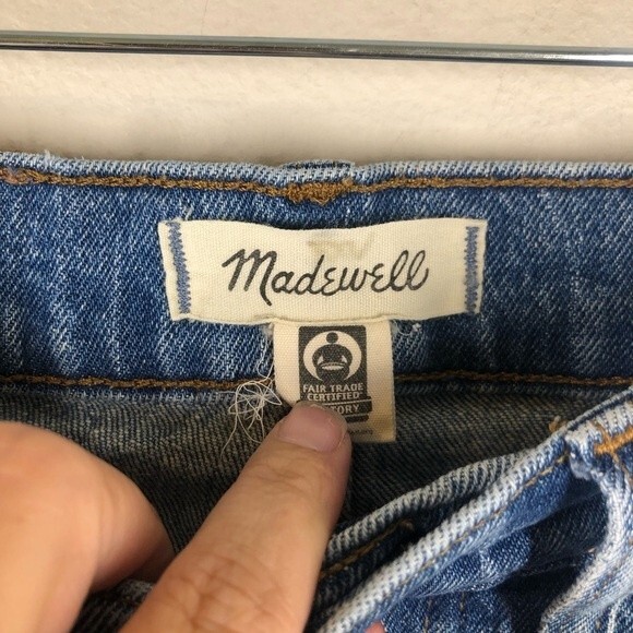Madewell The Perfect Vintage Jean With Raw Hem Ripped Knee 25 - Picture 4 of 11